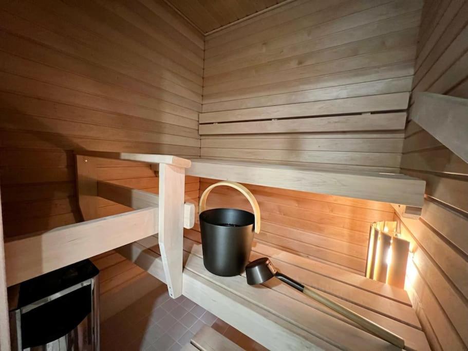 Suite - King Size Bed - Gym&Wifi - Indoor Parking Ροβανιέμι Εξωτερικό φωτογραφία
