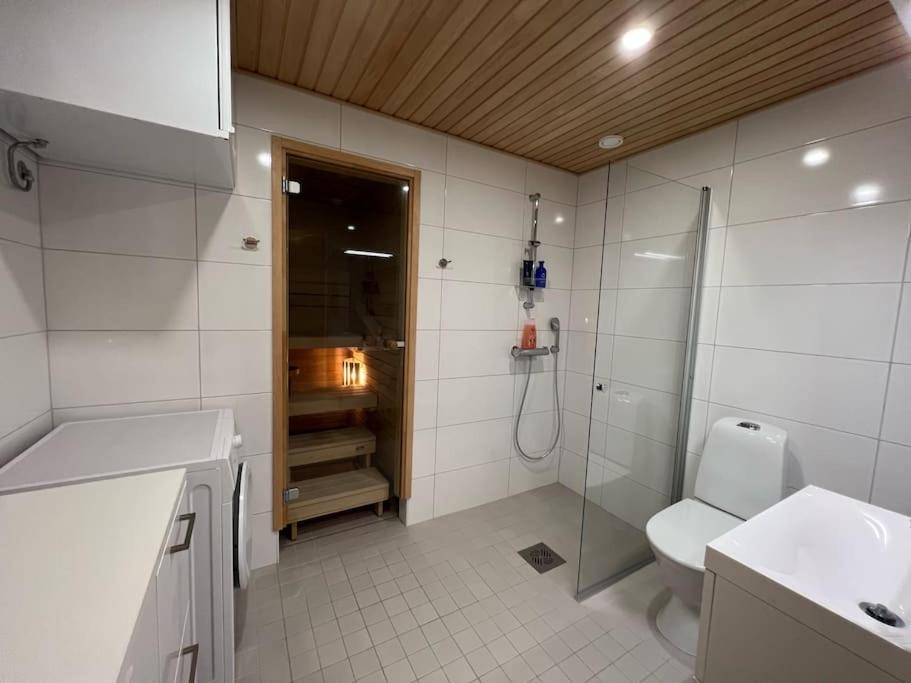 Suite - King Size Bed - Gym&Wifi - Indoor Parking Ροβανιέμι Εξωτερικό φωτογραφία